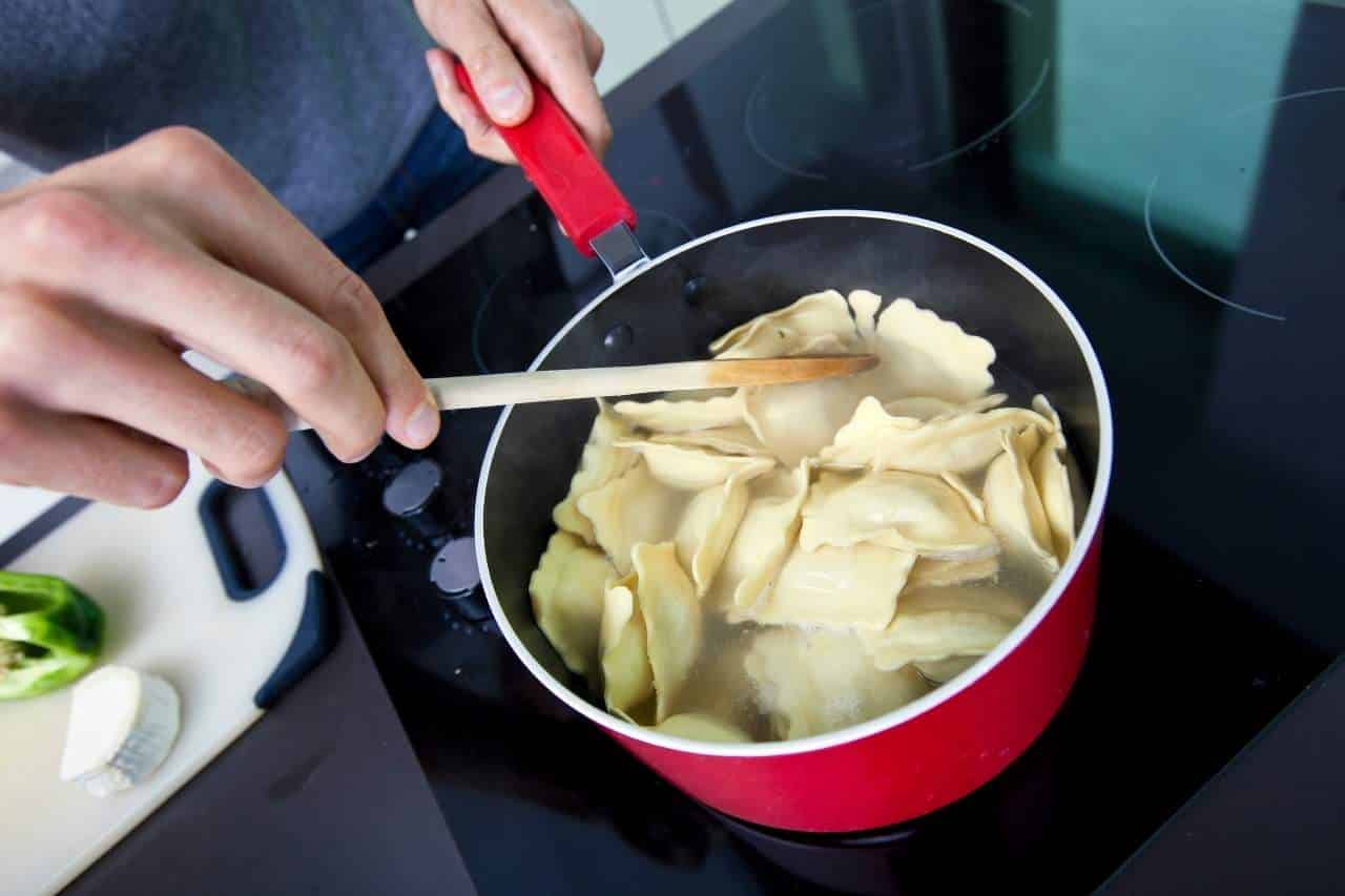 You are currently viewing How to Keep Pasta Warm? Types Of Pasta, How To Cook And Reheat